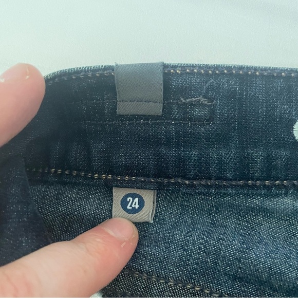 Citizens of Humanity "Ava" Low Rise Straight-Leg Jeans- Distressed- Size 24 - Picture 11 of 12